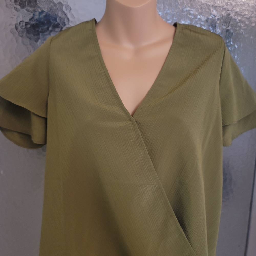 NWT Michael Kors top